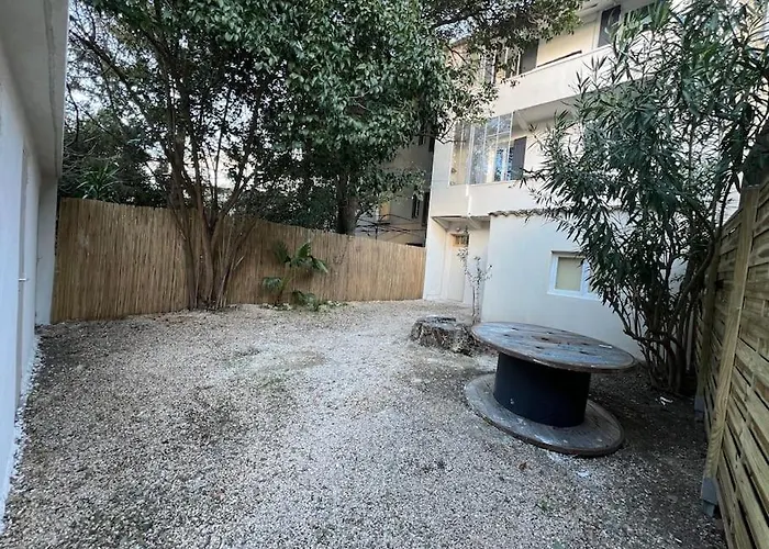 Tres Bel Appartement Neuf Avignon